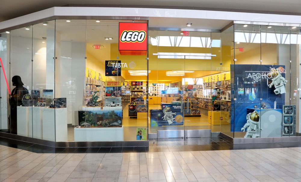 Lego Store at Ross Park Mall
